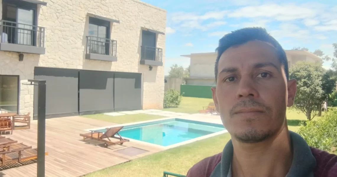 Toldo motorizado com controle remoto